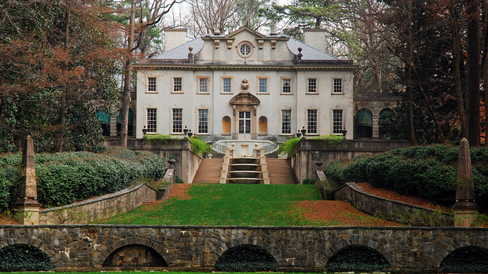 Atlanta's Iconic Mansion Is Full Of History And Scenic Gardens

