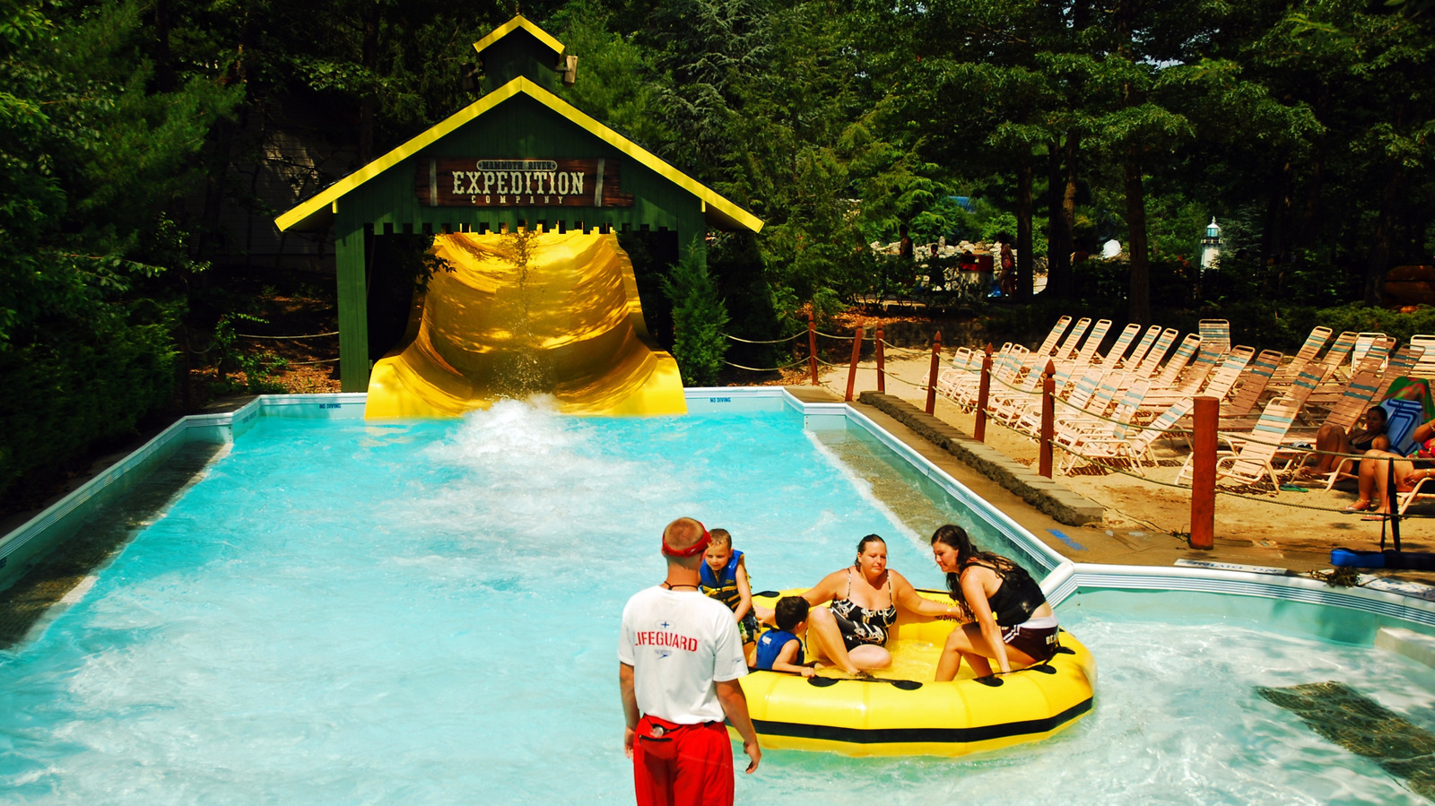New York's Largest Water Park With A Hydromagnetic Coaster Is A Must-Visit This Summer

