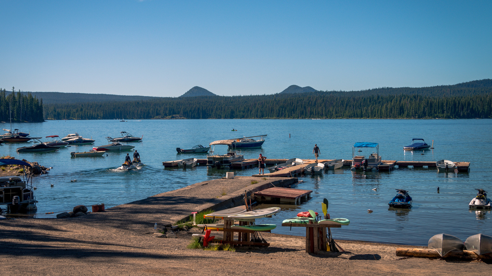 Oregon's Pristine Glacial Lake Offers A Mountain Getaway For Camping And Boating

