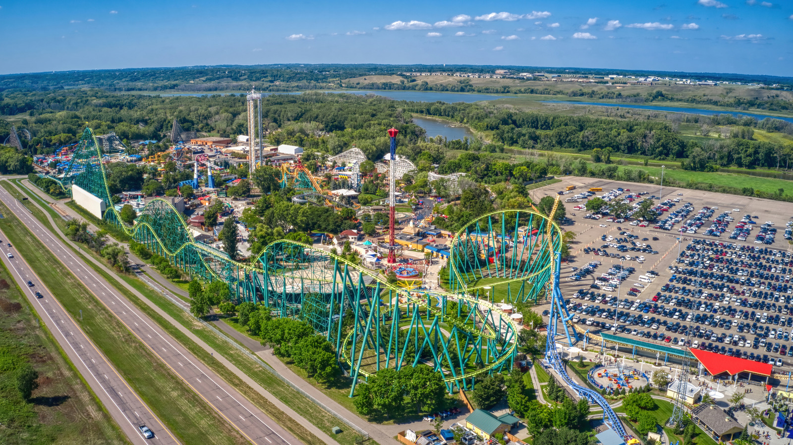The Largest Amusement Park In The Upper Midwest Offers Thrills And Family-Friendly Fun

