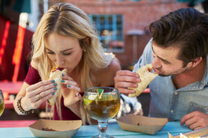 4 Fehler amerikanischer Touristen in mexikanischen Restaurants in den ersten 10 Minuten
