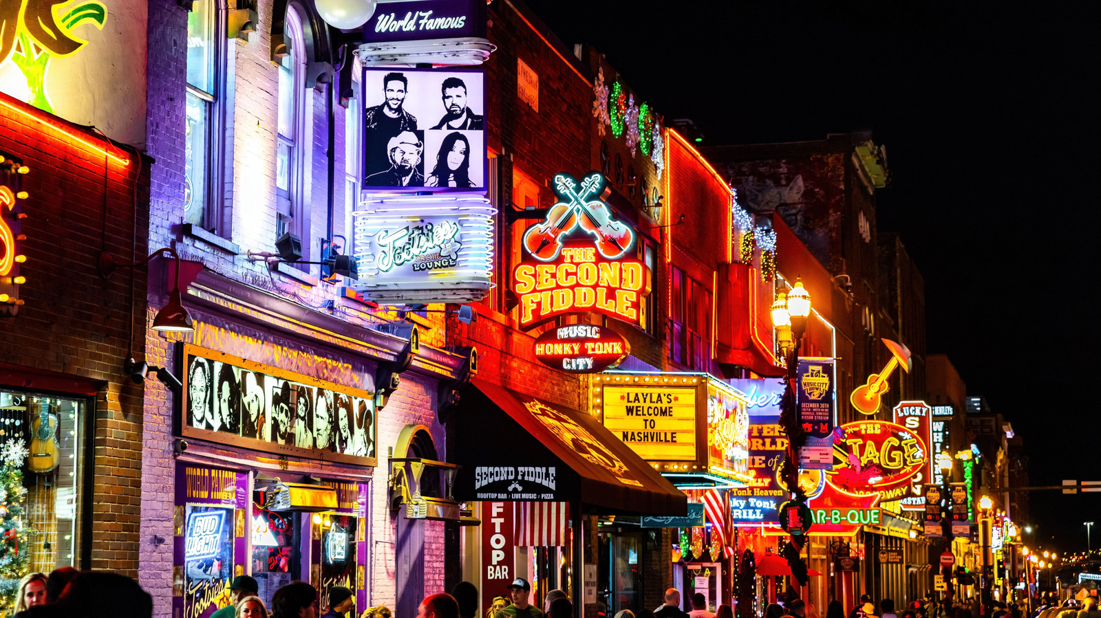 Dive Bars, Vintage Shops, And Music History – Explore Nostalgic Nashville With My 3-Day Itinerary


