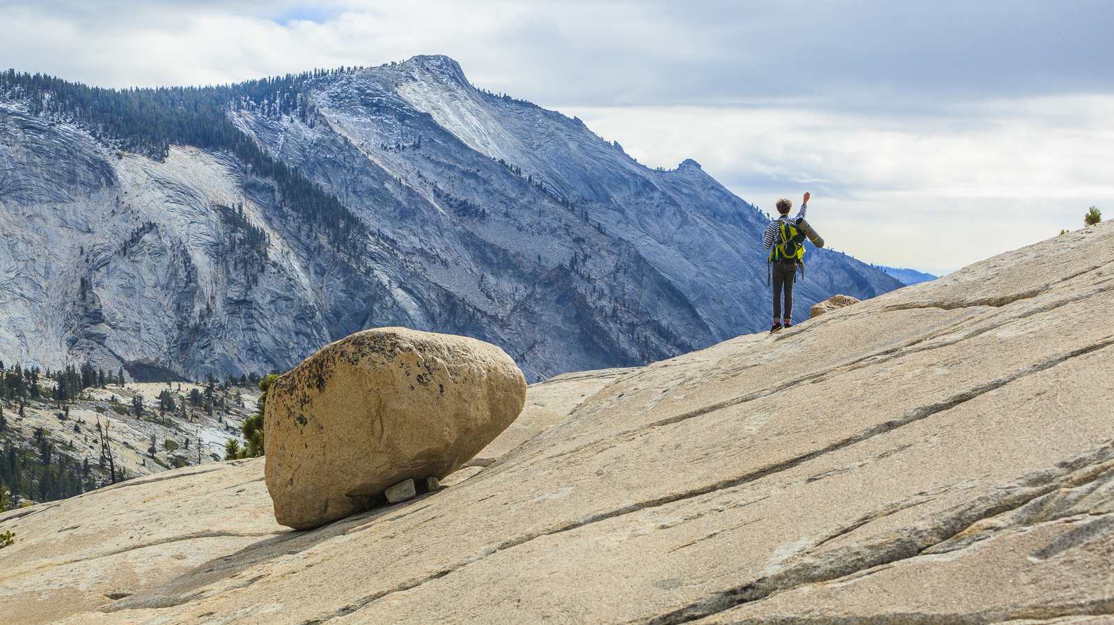 This Underrated Spot In Yosemite National Park Offers Unique, Panoramic Views

