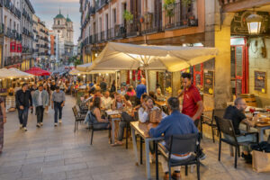 5 Regeln spanischer Restaurants, die amerikanische Touristen in den ersten 10 Minuten brechen