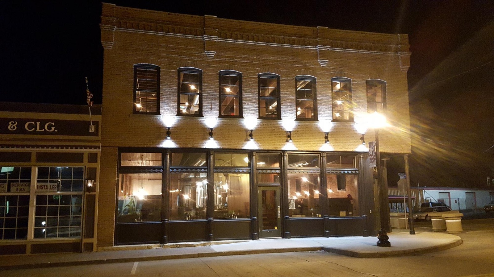 Under An Hour From St. Louis Is Missouri's Up-And-Coming City With A Revitalized Downtown

