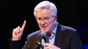 Why Rick Steves Cautions Travelers To Avoid Booking Hotels Blindly

