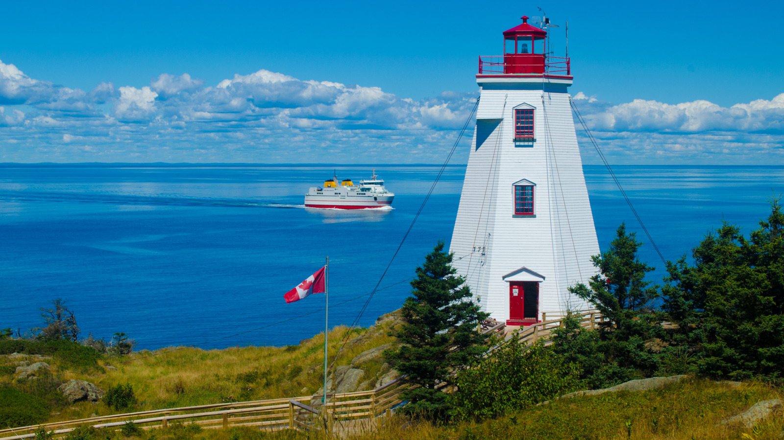 Canada's Scenic Island Is A Nature Getaway With Uncrowded Beaches, Trails, And A Lighthouse

